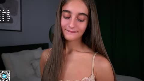 Snapshot of czamabech chatting on November 15, 1:03 am Isabella online show from November 15, 1:03 am