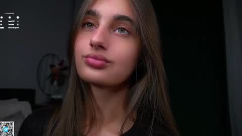 Snapshot of czamabech chatting on February 17, 1:13 am Isabella online show from February 17, 1:13 am