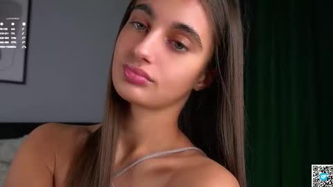 Snapshot of czamabech chatting on February 28, 1:06 am Isabella online show from February 28, 1:06 am