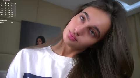 Snapshot of czamabech chatting on March 23, 1:09 am Isabella online show from March 23, 1:09 am