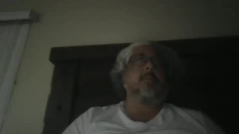 Snapshot of czar1974 chatting on January 1, 10:11 am czar1974 online show from January 1, 10:11 am