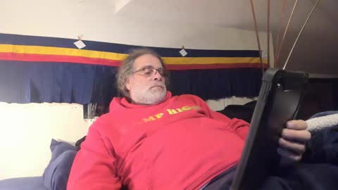 Snapshot of czechlove chatting on January 9, 9:16 am Andrew Thomas online show from January 9, 9:16 am