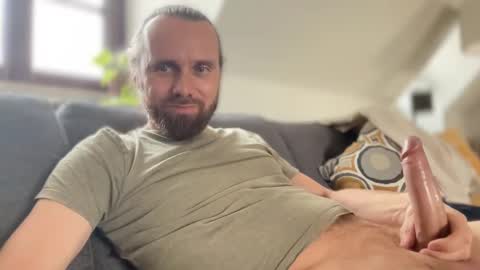 Snapshot of d0n_gi0vanni chatting on February 25, 2:33 pm d0n_gi0vanni online show from February 25, 2:33 pm