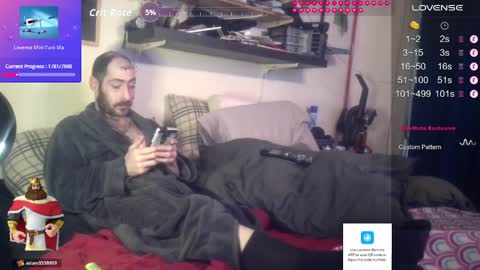 Snapshot of d0pey42o chatting on April 7, 6:52 pm D0pey42O online show from April 7, 6:52 pm