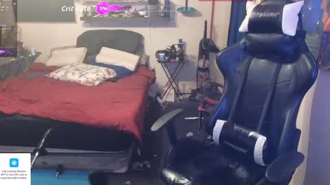 Snapshot of d0pey42o chatting on April 14, 6:36 pm D0pey42O online show from April 14, 6:36 pm