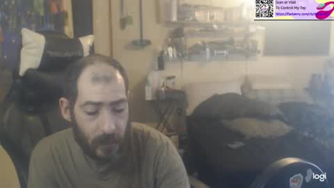 Snapshot of d0pey42o chatting on May 9, 2:00 pm D0pey42O online show from May 9, 2:00 pm