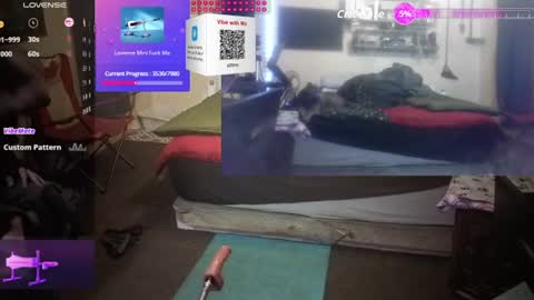Snapshot of d0pey42o chatting on June 14, 10:39 am D0pey42O online show from June 14, 10:39 am