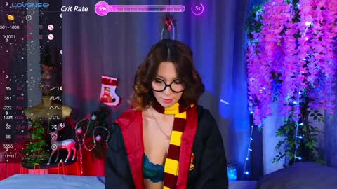 Dora use speakers. I really like to talk online show from December 16, 9:20 pm