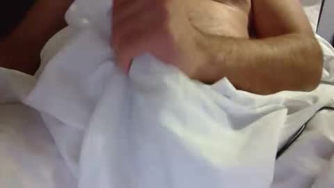 d12er online show from December 17, 6:08 am