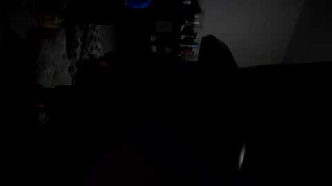 d7xxt1r7 online show from February 17, 10:47 pm