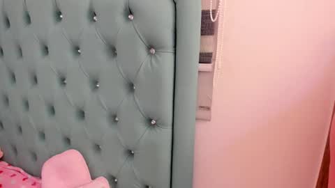 darling online show from January 10, 9:22 am