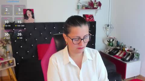 Mia  online show from March 12, 12:26 pm