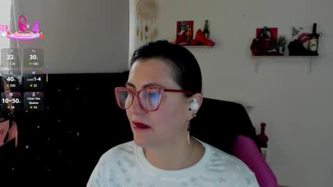 Mia  online show from September 19, 12:06 pm