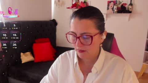 Mia  online show from September 22, 1:35 pm