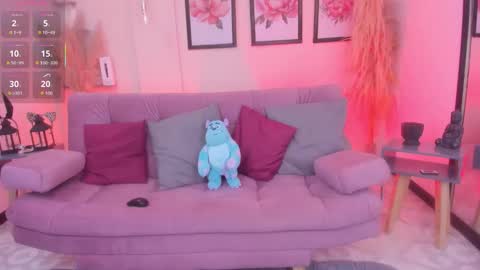 Daniela  online show from November 12, 12:05 pm