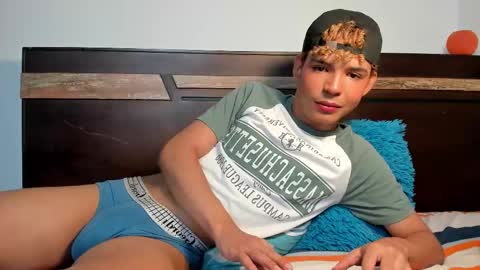 Snapshot of daark_eros chatting on November 18, 10:25 pm Dark Eros online show from November 18, 10:25 pm