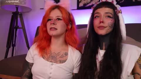 Snapshot of daarlene chatting on October 31, 9:27 pm Darlene online show from October 31, 9:27 pm