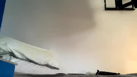 Jewbb online show from February 5, 9:30 pm