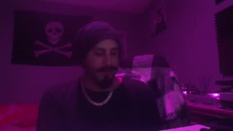 Snapshot of dabirdfree chatting on April 8, 2:11 am Destroyer online show from April 8, 2:11 am