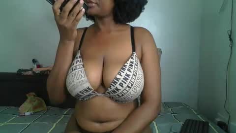 Snapshot of daddies_toy1 chatting on September 26, 8:40 am daddyiestoy online show from September 26, 8:40 am