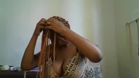 Snapshot of daddies_toy1 chatting on October 21, 8:37 am daddyiestoy online show from October 21, 8:37 am