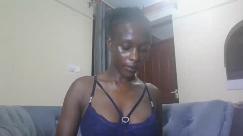 Snapshot of daddies_toy_1 chatting on May 21, 8:27 pm Eva online show from May 21, 8:27 pm