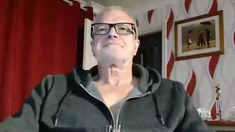 Brian ... online show from September 15, 7:58 pm