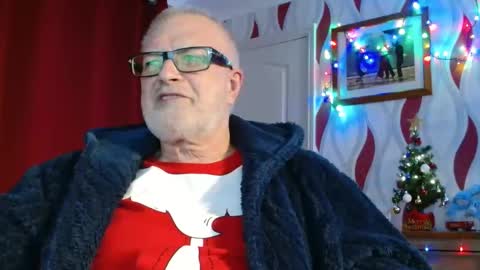 Brian ... online show from December 22, 9:01 pm