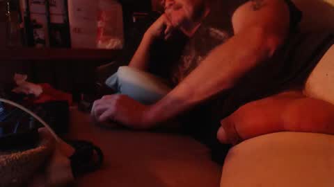 daddiesmonstercock online show from December 16, 2:49 am