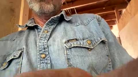 Snapshot of daddy_cowboy2 chatting on May 8, 8:03 pm daddy_cowboy2 online show from May 8, 8:03 pm