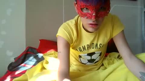 DADDY TOYBOY online show from September 25, 1:15 pm