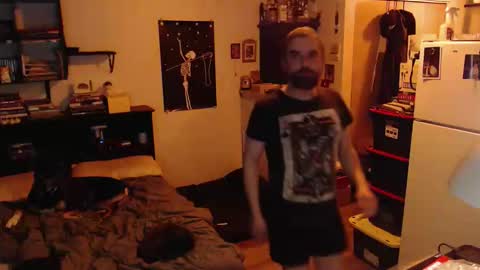 Snapshot of daddy_werewolf chatting on March 29, 10:48 am daddy_werewolf online show from March 29, 10:48 am