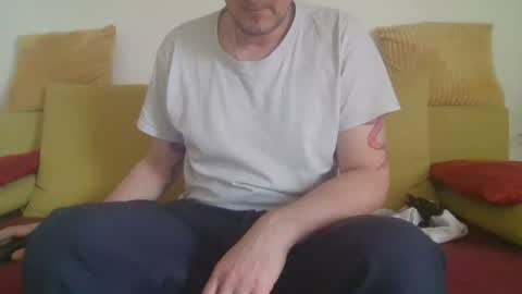 daddycomehome1 online show from April 1, 9:32 am