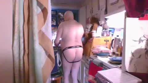 Snapshot of daddycubbyhubby chatting on March 10, 9:36 am Daddy online show from March 10, 9:36 am