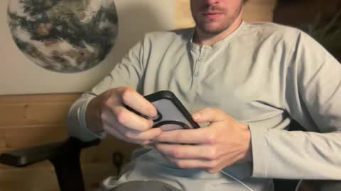 Leo online show from November 18, 5:39 pm