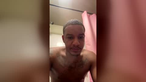 Snapshot of daddydondan chatting on June 12, 11:25 pm daddydondan online show from June 12, 11:25 pm