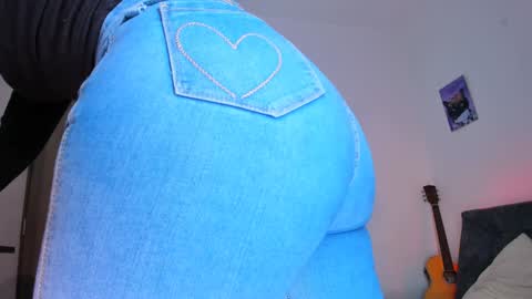 Creamy online show from December 9, 4:12 am