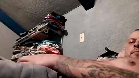 Snapshot of daddymike008 chatting on December 20, 6:26 pm daddymike008 online show from December 20, 6:26 pm