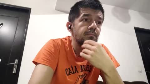 Snapshot of daddynextdoor86 chatting on March 16, 5:24 am daddynextdoor86 online show from March 16, 5:24 am