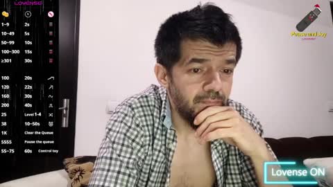 Snapshot of daddynextdoor86 chatting on March 29, 2:55 am daddynextdoor86 online show from March 29, 2:55 am