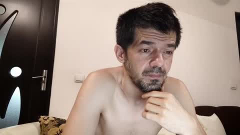 Snapshot of daddynextdoor86 chatting on April 3, 5:16 am daddynextdoor86 online show from April 3, 5:16 am