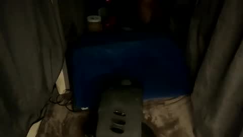 Snapshot of daddyontherd chatting on January 24, 12:42 am EOnTheRd online show from January 24, 12:42 am