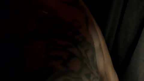 Snapshot of daddyontherd chatting on January 25, 4:35 pm EOnTheRd online show from January 25, 4:35 pm