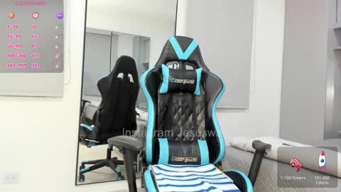 Snapshot of daddyrich4u chatting on November 12, 12:55 am daddyrich4u online show from November 12, 12:55 am