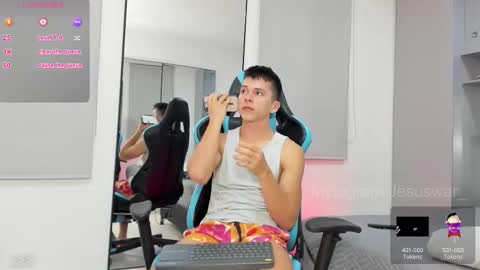 Snapshot of daddyrich4u chatting on November 23, 1:27 am daddyrich4u online show from November 23, 1:27 am