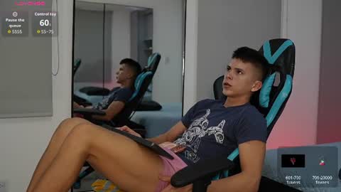 Snapshot of daddyrich4u chatting on June 30, 11:55 am daddyrich4u online show from June 30, 11:55 am
