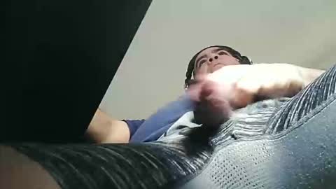 Snapshot of daddys_belthand chatting on December 1, 12:43 pm daddys_belthand online show from December 1, 12:43 pm