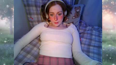 Snapshot of daddysdollhouse chatting on February 3, 1:59 am Saoirse online show from February 3, 1:59 am