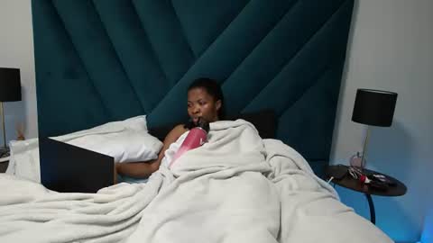 daddyslittleebony online show from July 28, 5:25 am