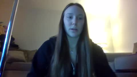 Snapshot of daddysssgoodgirl chatting on March 11, 3:23 pm daddys good girl online show from March 11, 3:23 pm